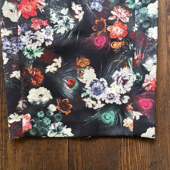 Felicity & Coco Womens‎ M Floral Peacock Bodycon Wiggle Dress Zip Back Stretch - Picture 4 of 9